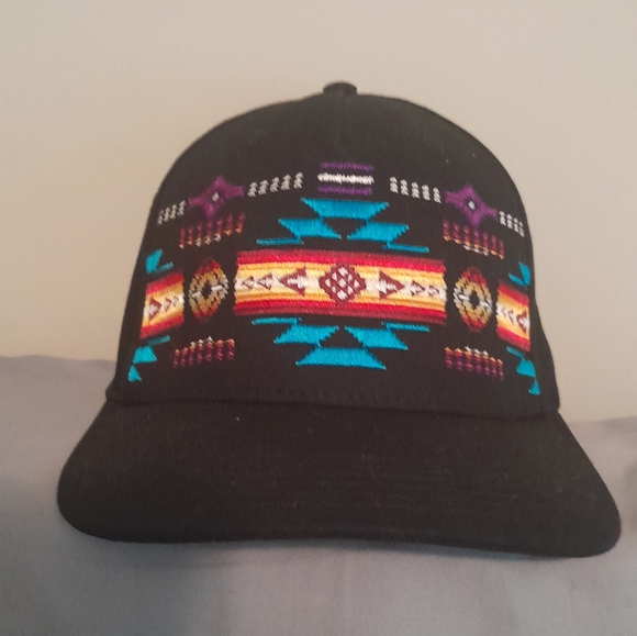 Unique embroidered snapback trucker hat - Picture 1 of 6